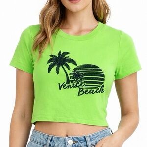 Streetwear Society Neon Cropped Short Sleeve Graphic T Shirt Size M